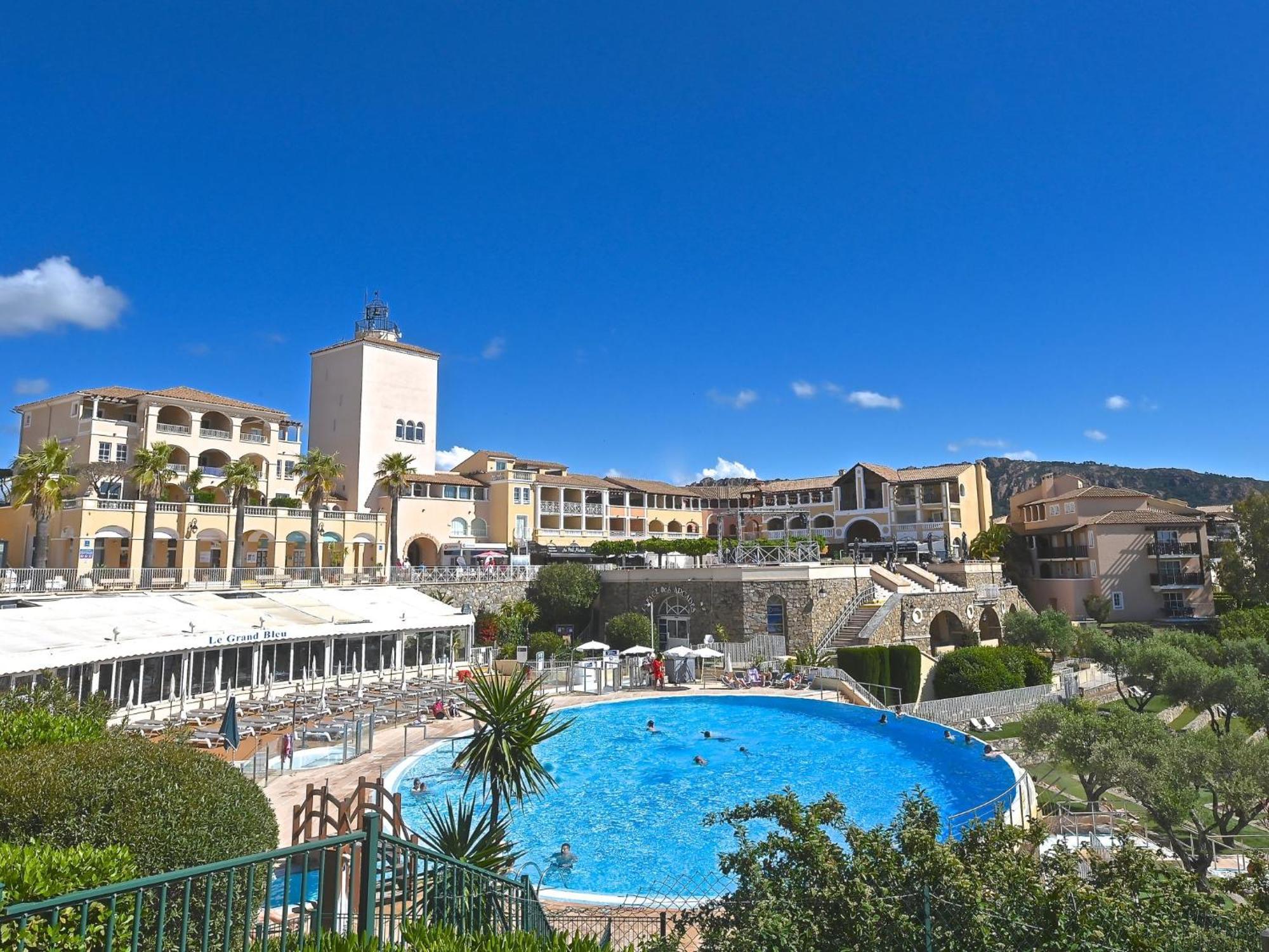 Apartment Village Cap Esterel - Les Bastides-6 By Interhome Saint-Raphaël Kültér fotó